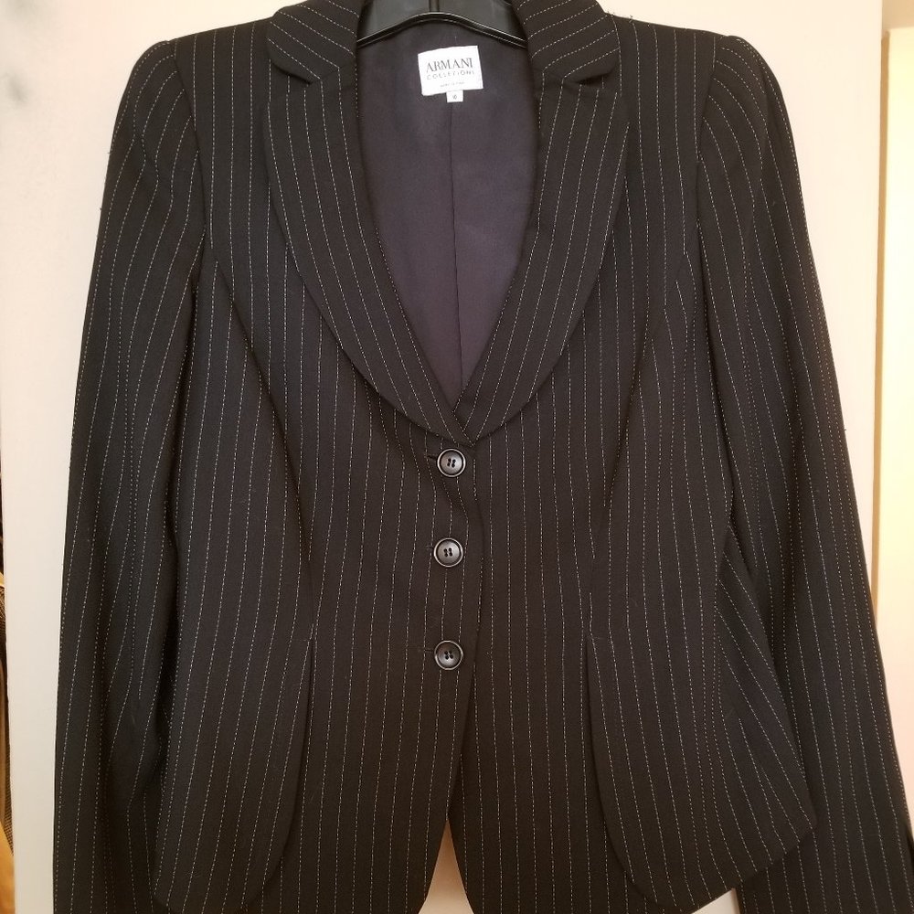 COLLEZIONI ARMANI BLUE PIN-STRIPED JACKET SIZE 10